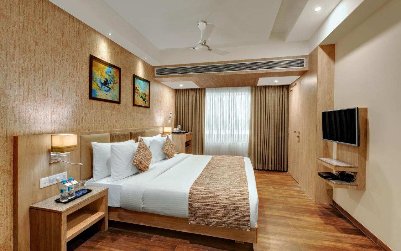 Anaya Beacon Hotel Jāmnagar Habitación foto